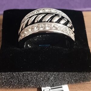 Elegant Silver and Black Ring with Crystals Size 9 Nwt. Vintage Howards
